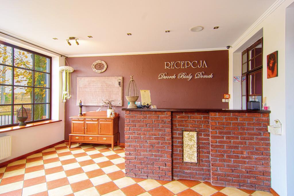 Dworek Bialy Domek Smardzewice Exterior foto